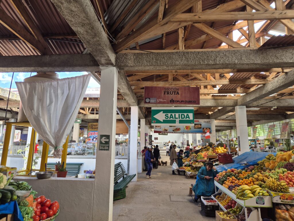Things to do in Cusco, Peru mercado_san_blas